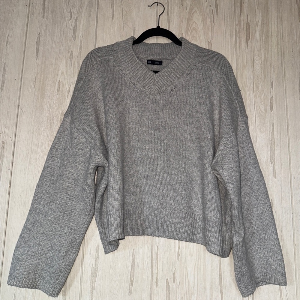 GAP Cashsoft Highneck V Sweater Grey, Size Large NWT